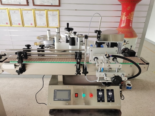 Gemakloos etiketteren met 130 kg automatische zelfklevende ronde flessenetiketmachine