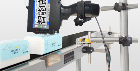 Multicolor Handheld Eco Solvent Printer voor snel en nauwkeurig drukken op kartonnen dozen